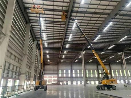 洛陽(yáng)車間升降機(jī)高空作業(yè)施工